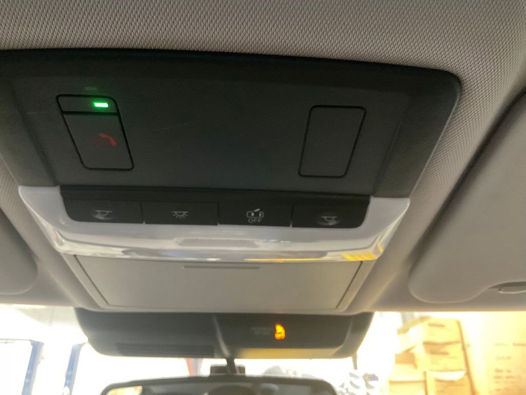 Used 2024 Mitsubishi Outlander SEL image 22