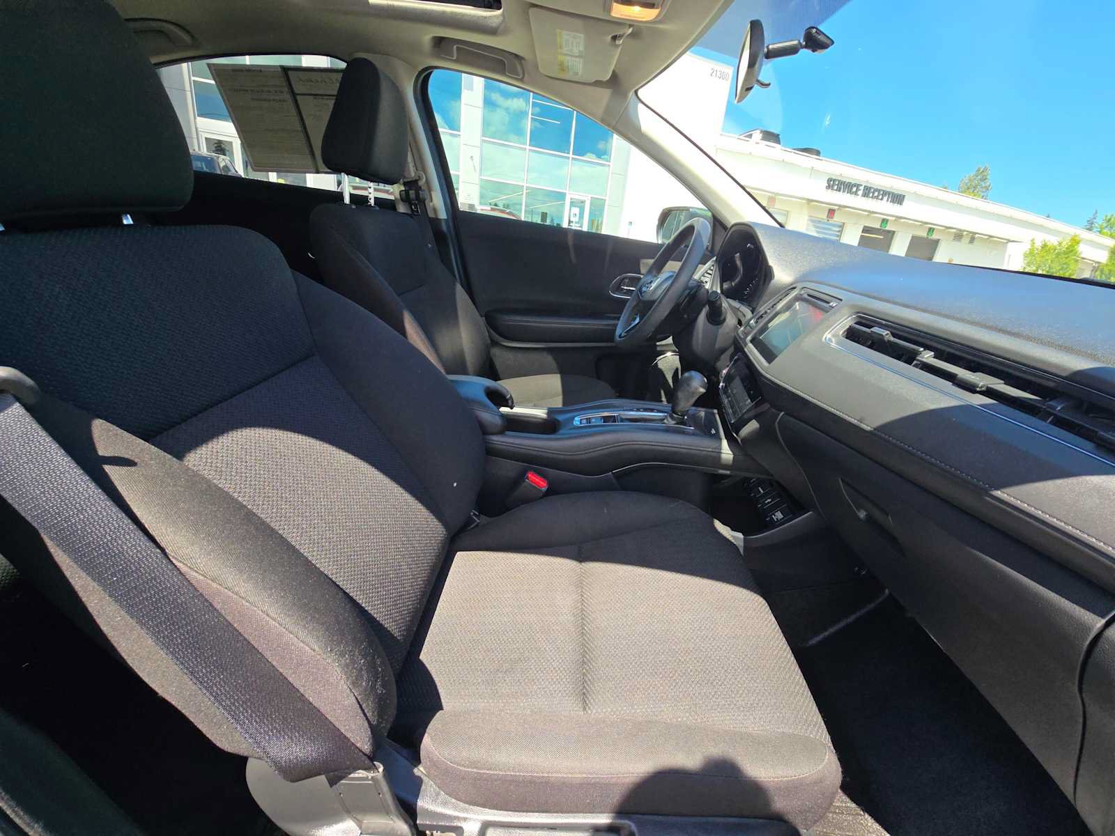 Used 2018 Honda HR-V EX image 11