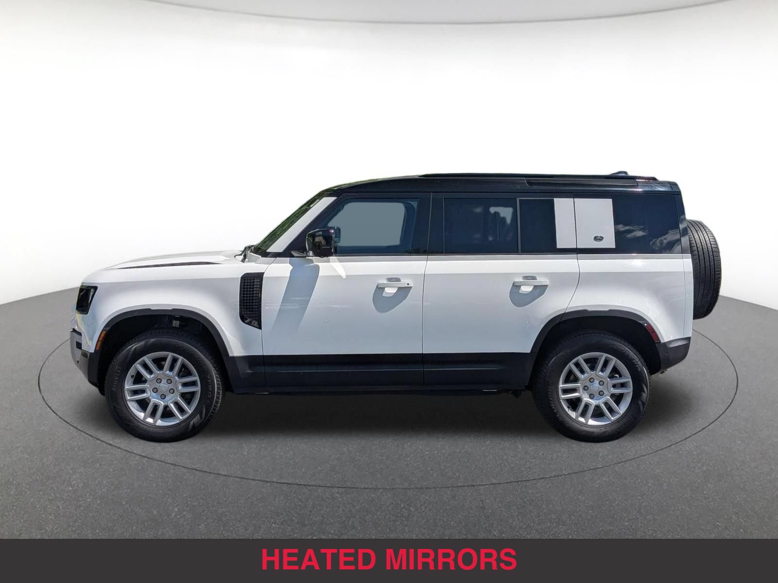 Used 2023 Land Rover Defender 110 S AWD/4WD image 10