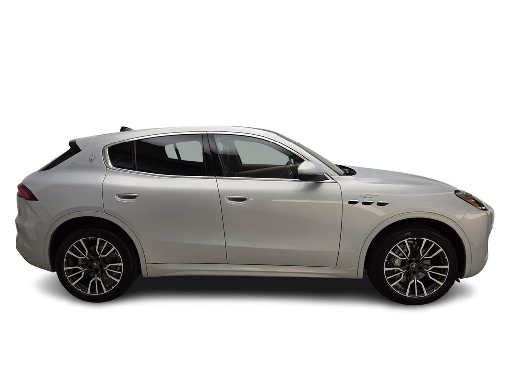 Used 2024 Maserati Grecale GT image 5