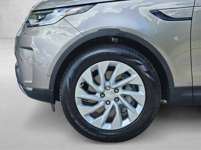 Certified 2025 Land Rover Discovery S AWD/4WD image 7