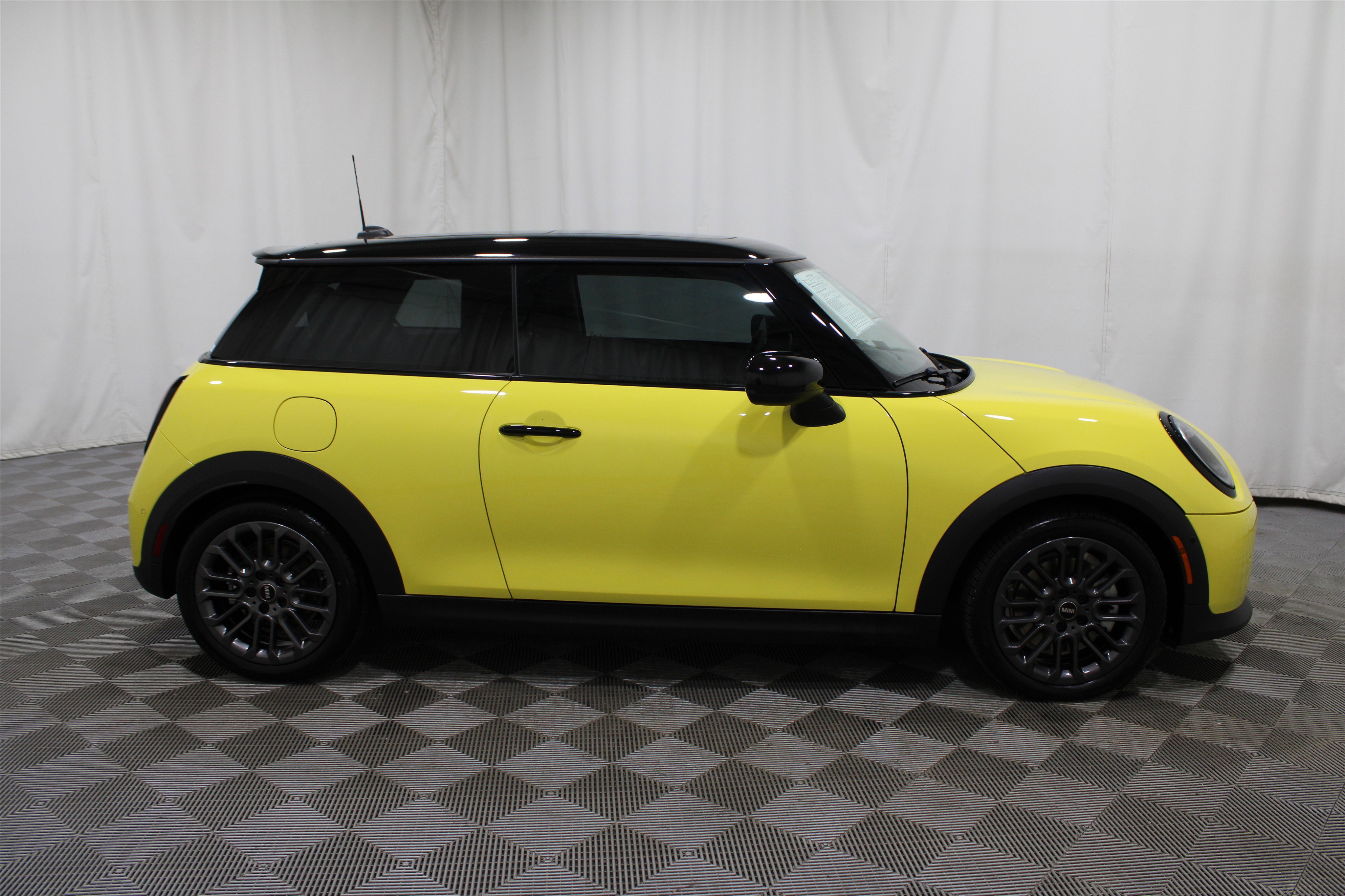 Used 2025 MINI Cooper S image 24