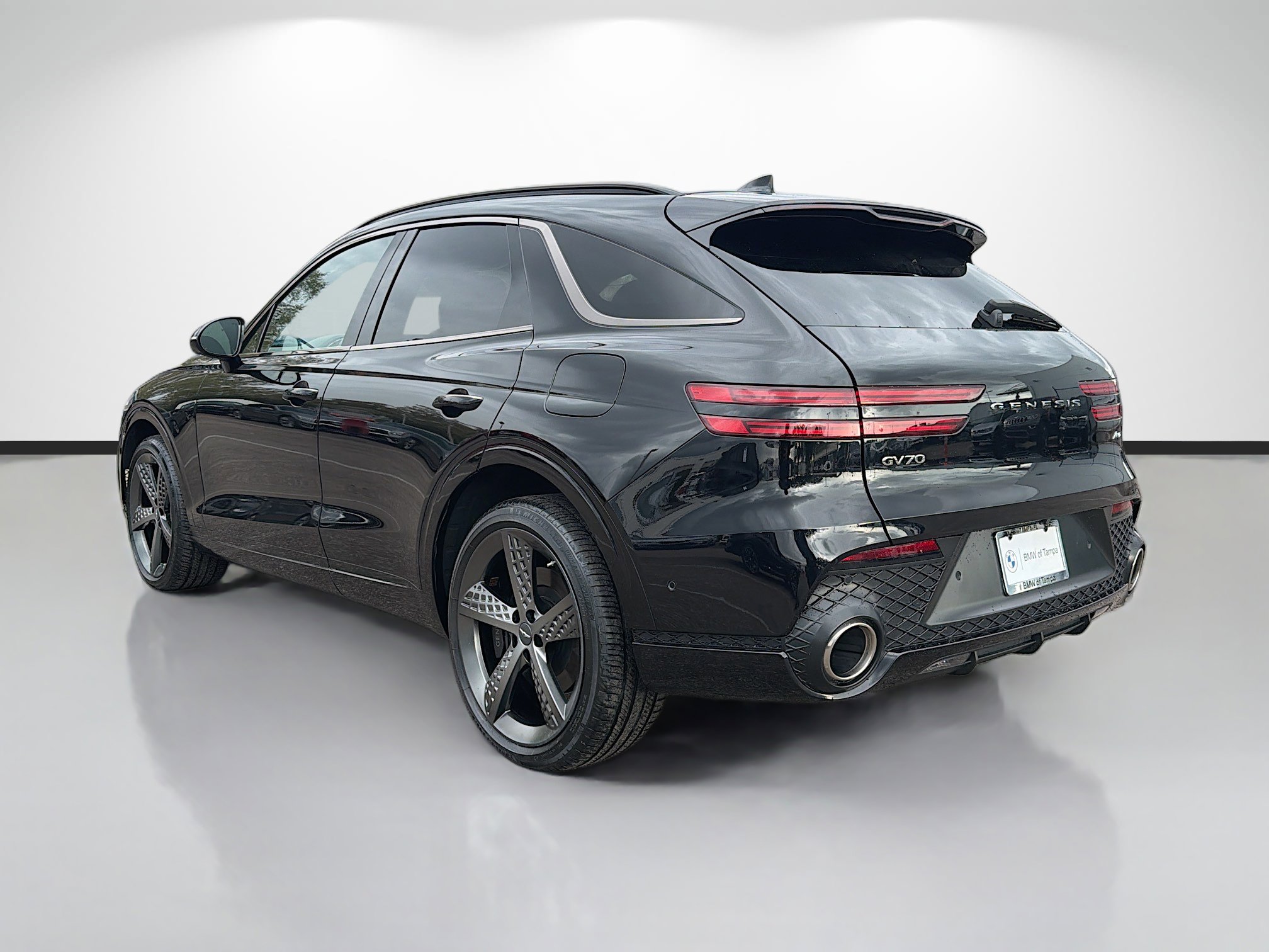 Used 2024 Genesis GV70 2.5T w/ Sport Prestige Package image 5