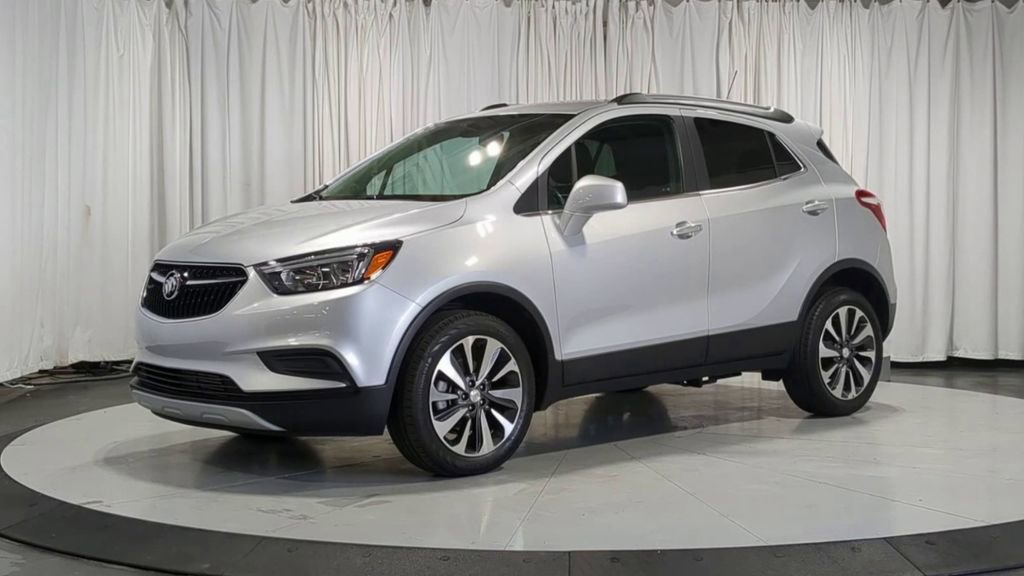 Used 2022 Buick Encore Preferred w/ Safety Package AWD/4WD image 5