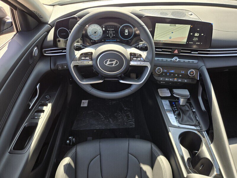 New 2026 Hyundai Elantra Limited FWD image 7