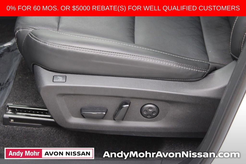 New 2025 Nissan Murano Platinum image 11