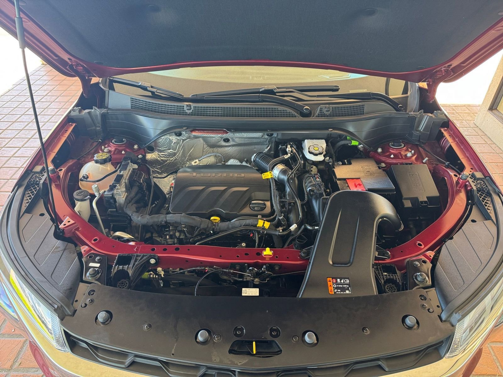 Used 2025 Chevrolet Trax LT image 33