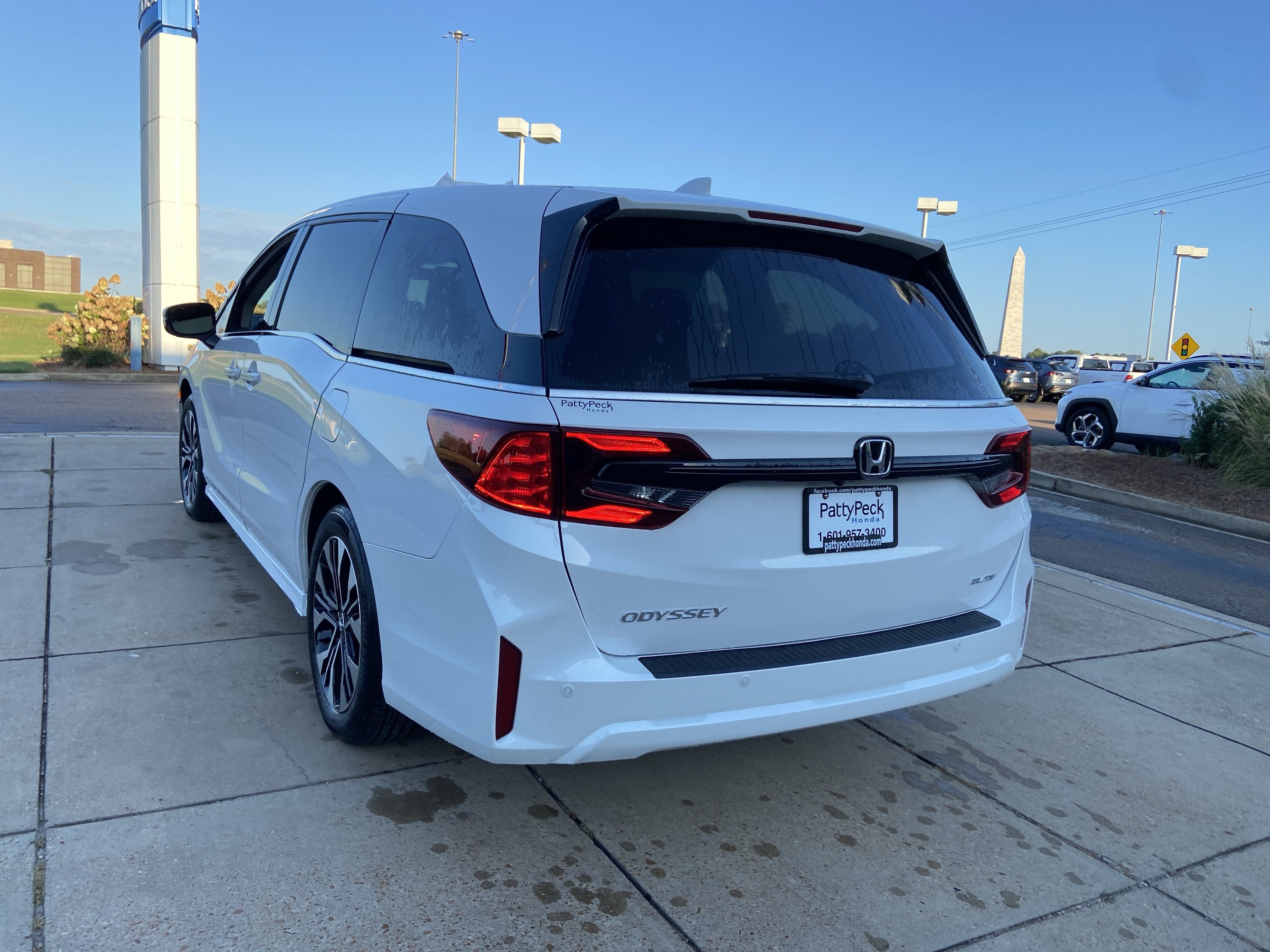 New 2027 Honda Odyssey Elite image 8