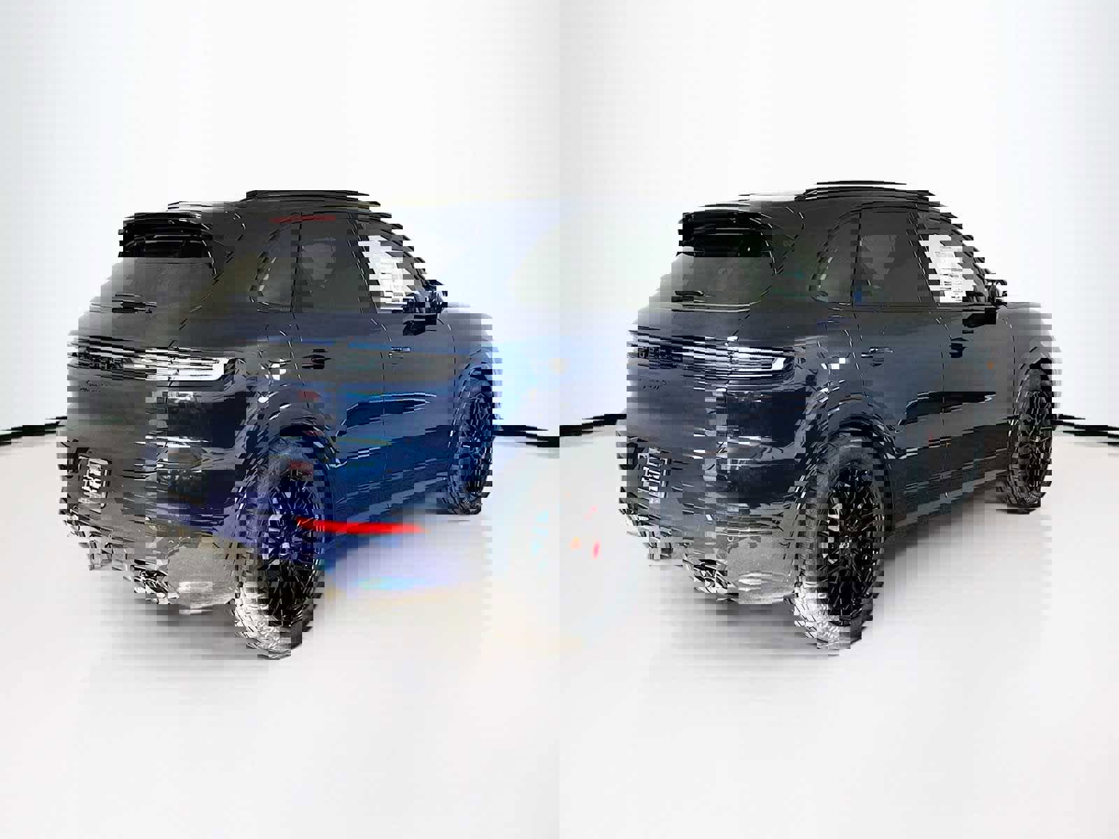 New 2026 Porsche Cayenne GTS image 9