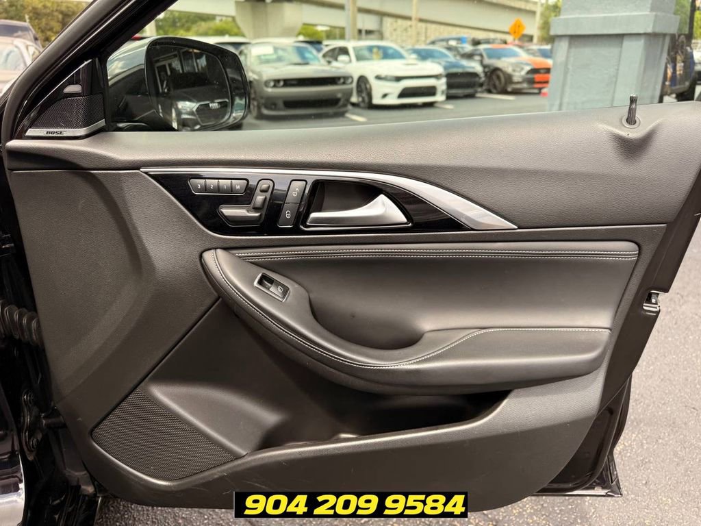 Used 2017 INFINITI QX30 Sport w/ Sport Leather Package FWD image 34