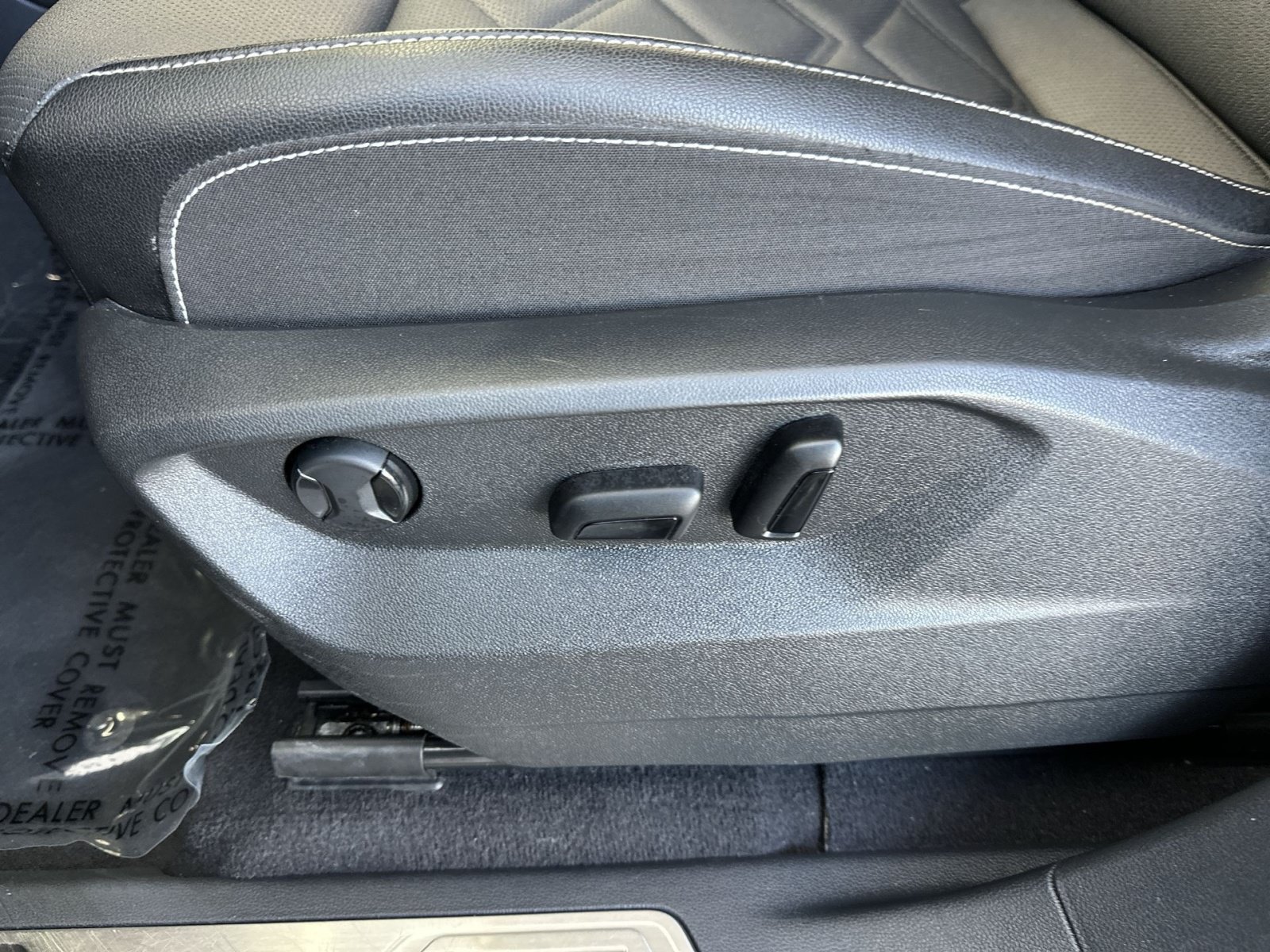 Used 2024 Volkswagen Atlas SE FWD image 22
