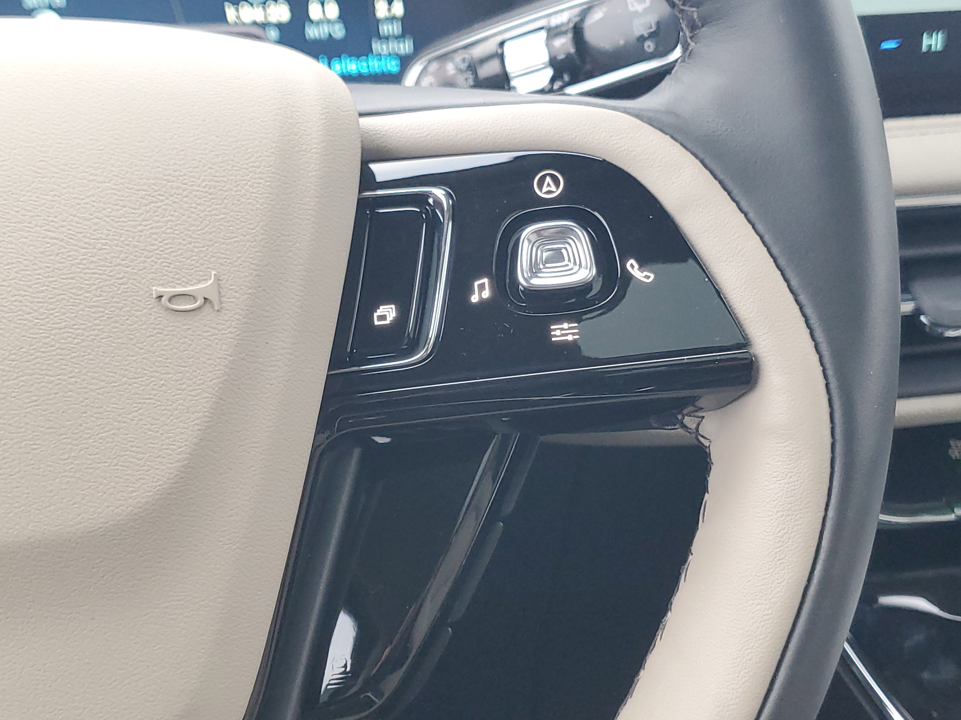 New 2026 Lincoln Corsair Grand Touring image 18