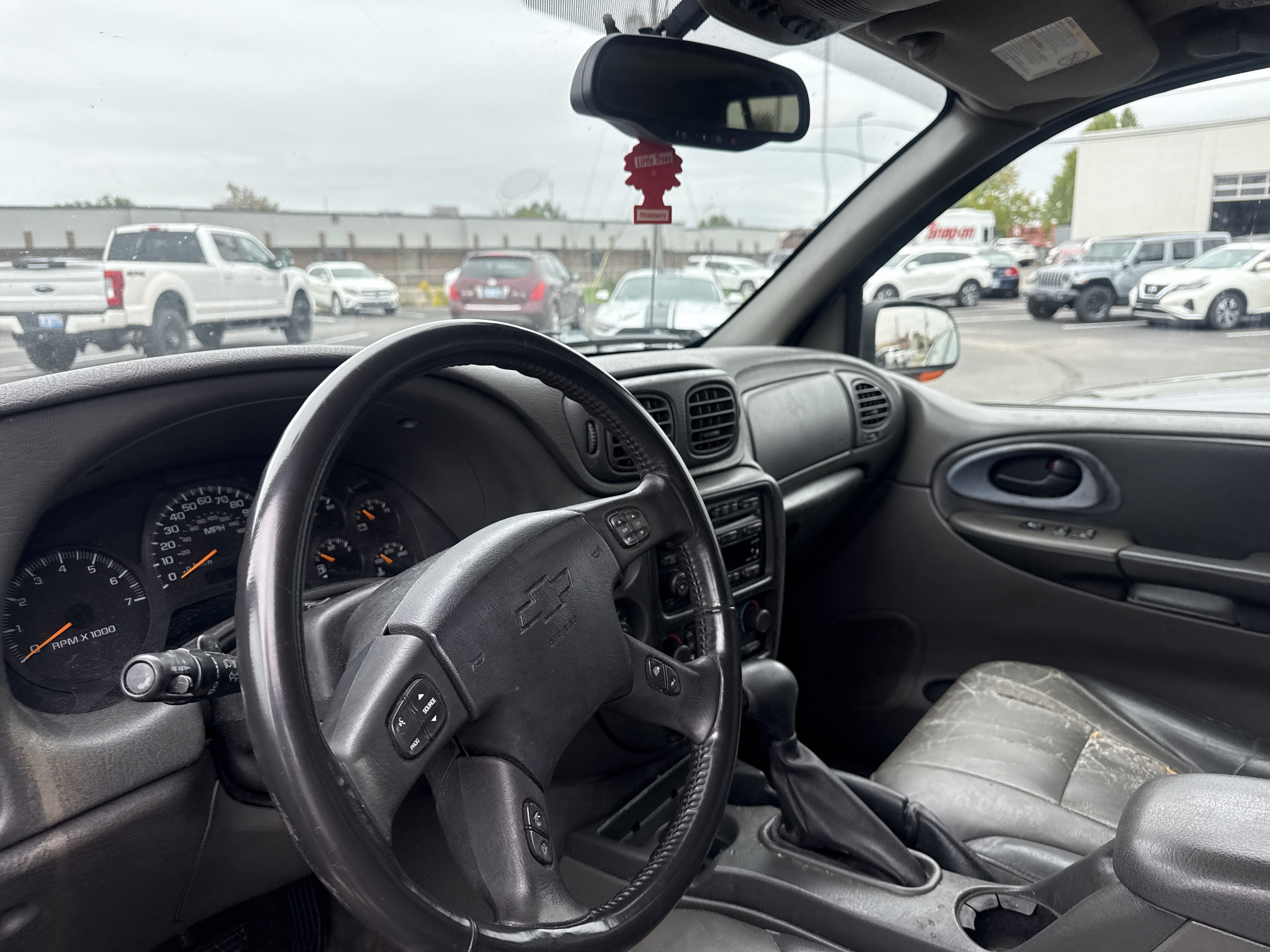Used 2004 Chevrolet TrailBlazer LT w/ LT Preferred Equipment Group AWD/4WD image 7