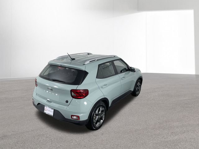 Used 2025 Hyundai Venue SEL FWD image 39
