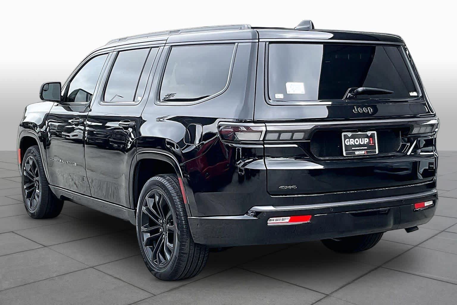 New 2026 Jeep Grand Wagoneer Summit AWD/4WD image 9