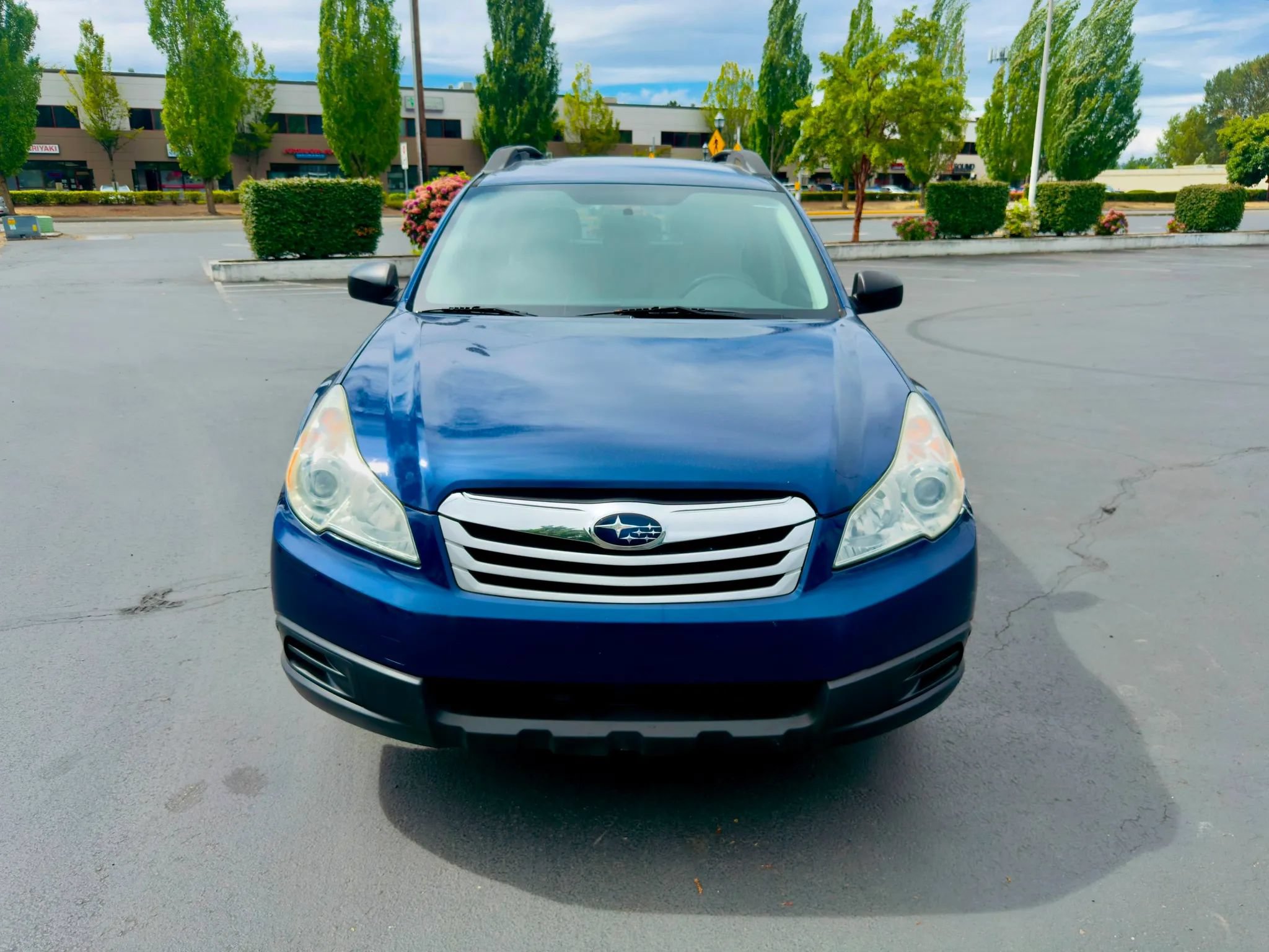 Used 2011 Subaru Outback 2.5i AWD/4WD image 8
