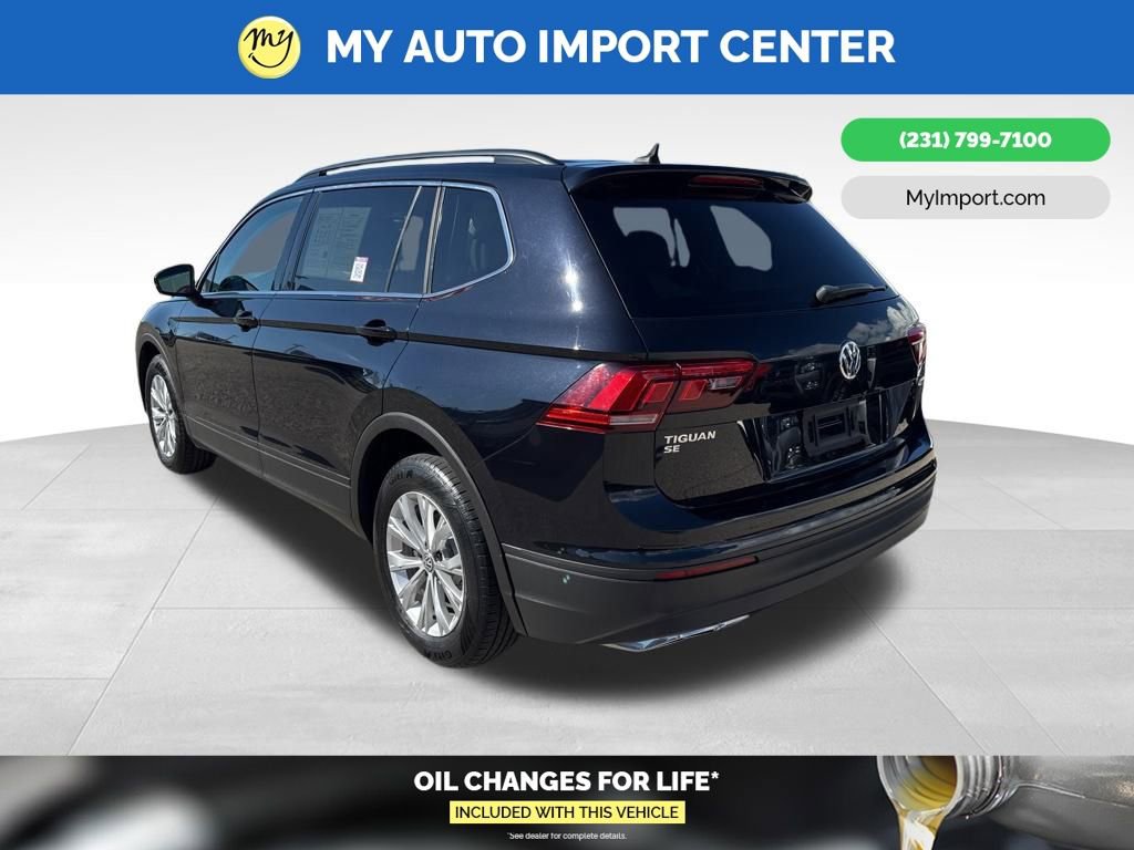Used 2019 Volkswagen Tiguan SE w/ Panoramic Sunroof Package image 6