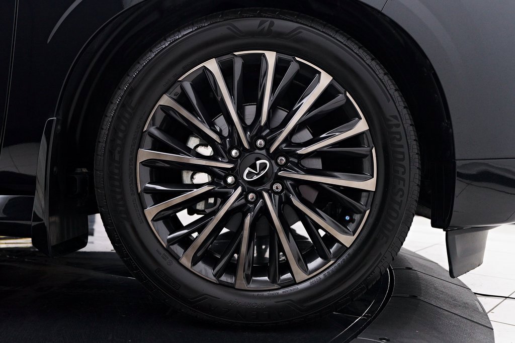 Used 2025 INFINITI QX80 Autograph w/ Autograph Exterior Package image 32