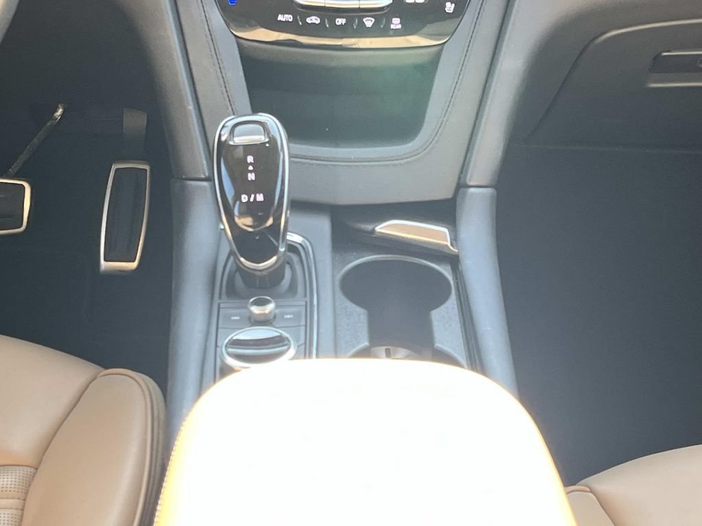 Certified 2024 Cadillac XT6 Sport w/ Platinum Package AWD/4WD image 17