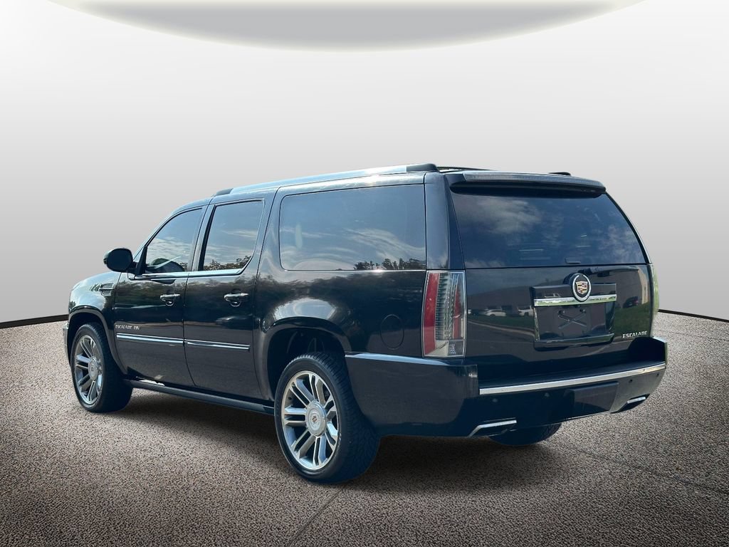 Used 2013 Cadillac Escalade ESV Premium AWD/4WD image 4