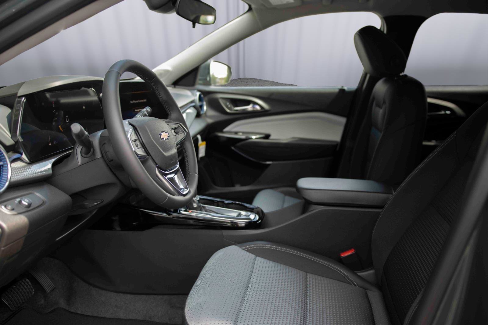 New 2026 Chevrolet Trax LS w/ LS Convenience Package FWD image 12