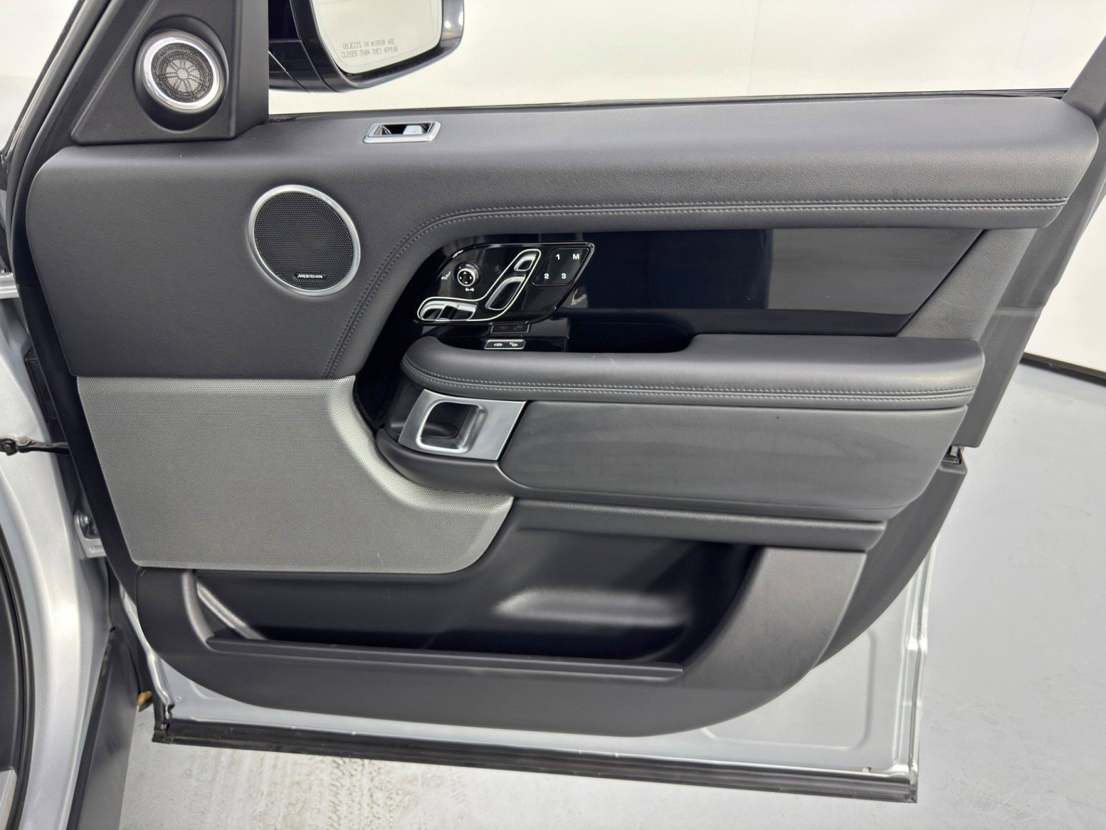 Used 2020 Land Rover Range Rover HSE image 53