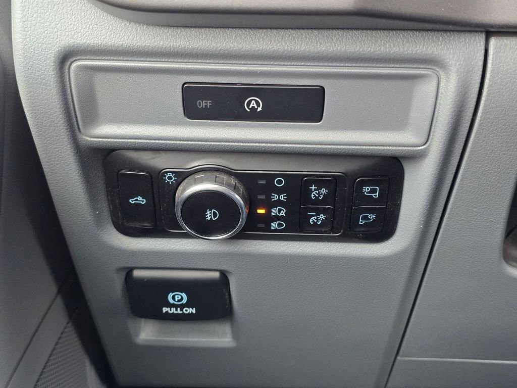 Used 2025 Ford F150 XLT w/ Equipment Group 302A MID image 38