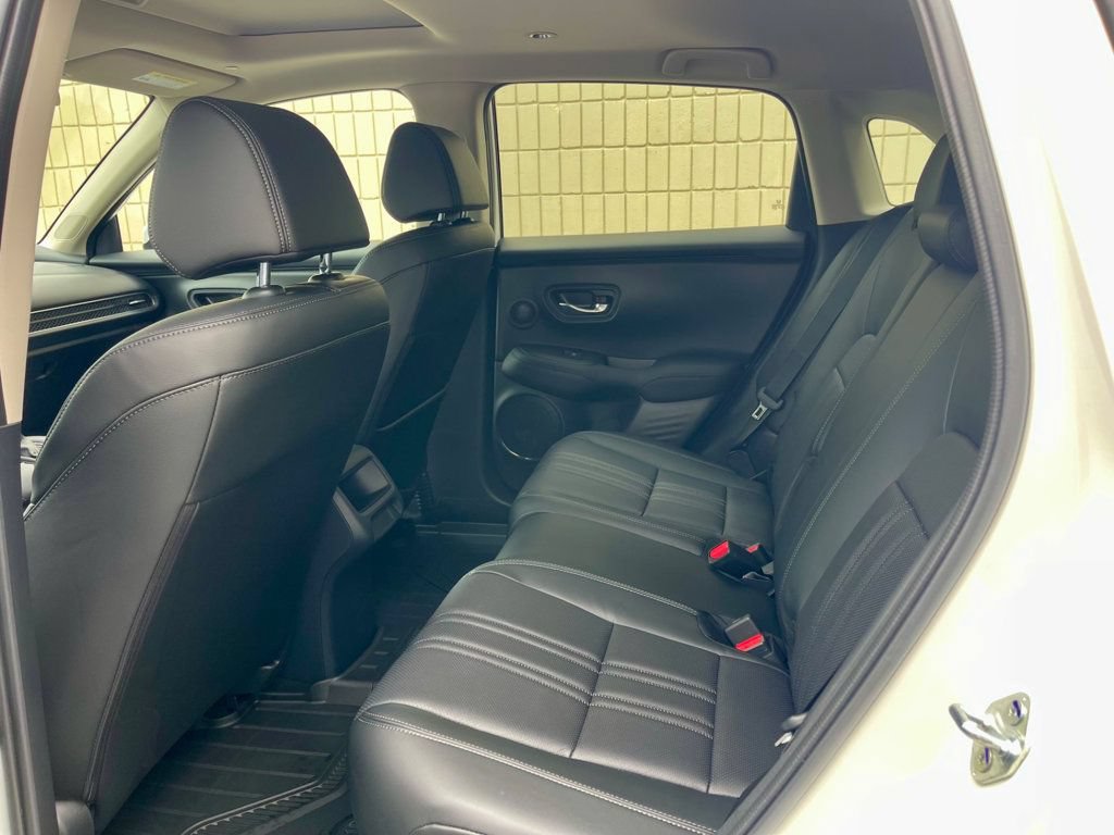 Used 2026 Honda HR-V EX-L image 11