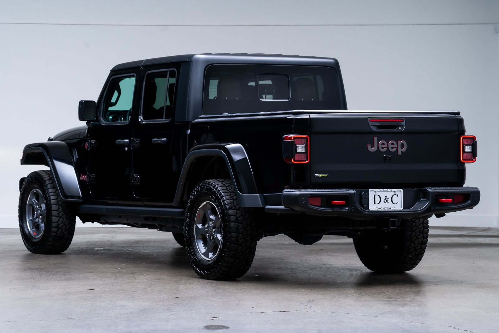 Used 2023 Jeep Gladiator Rubicon w/ Safety Group AWD/4WD image 4