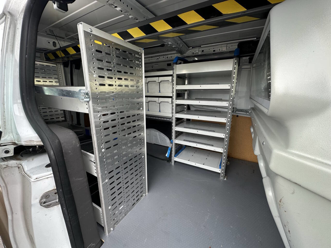 Used 2019 Ford Transit Connect XL image 17