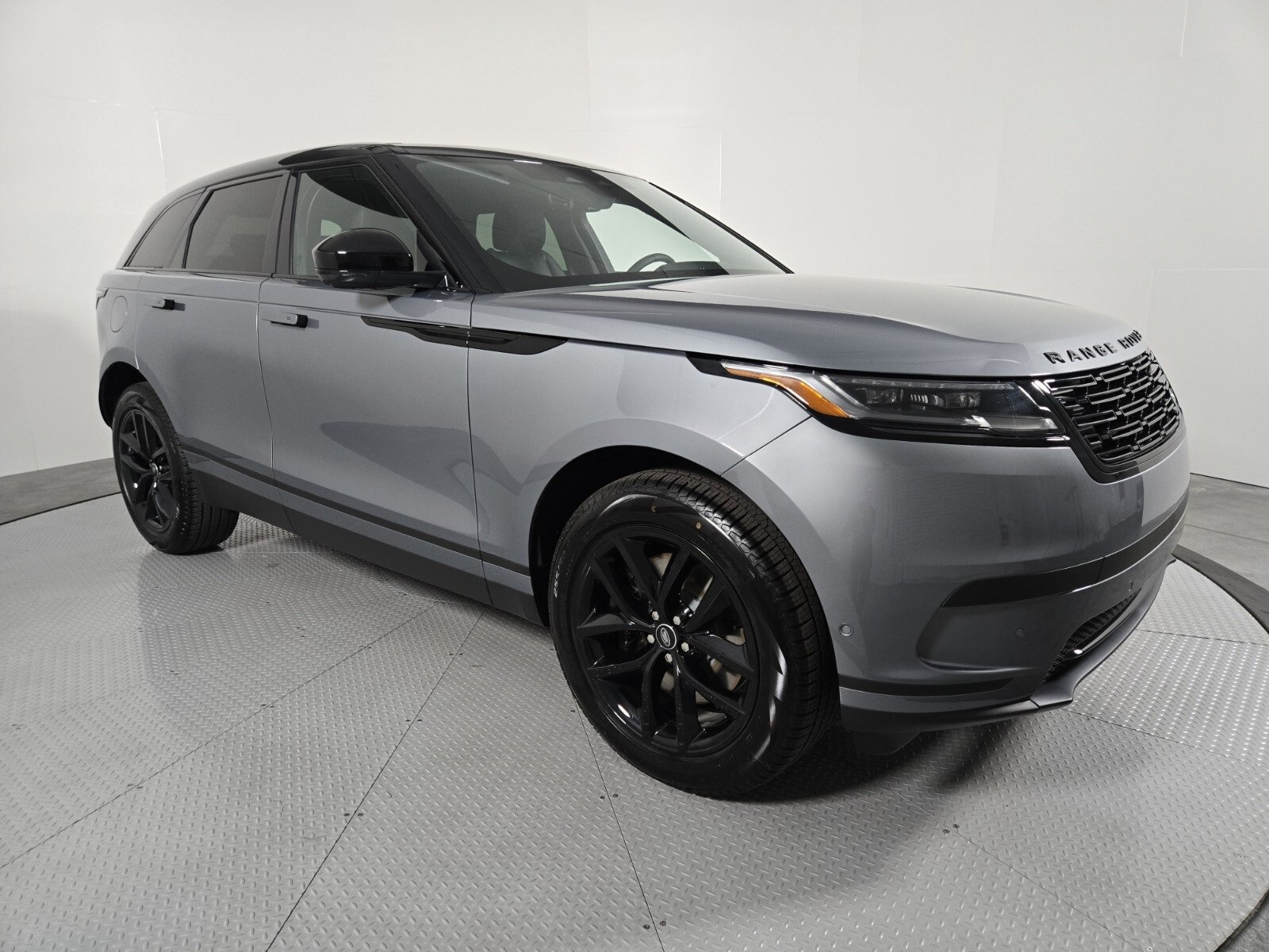 New 2026 Land Rover Range Rover Velar S image 14