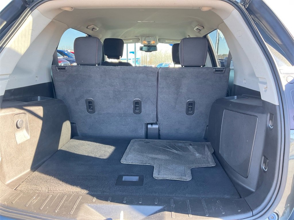 Used 2017 GMC Terrain SLE image 24