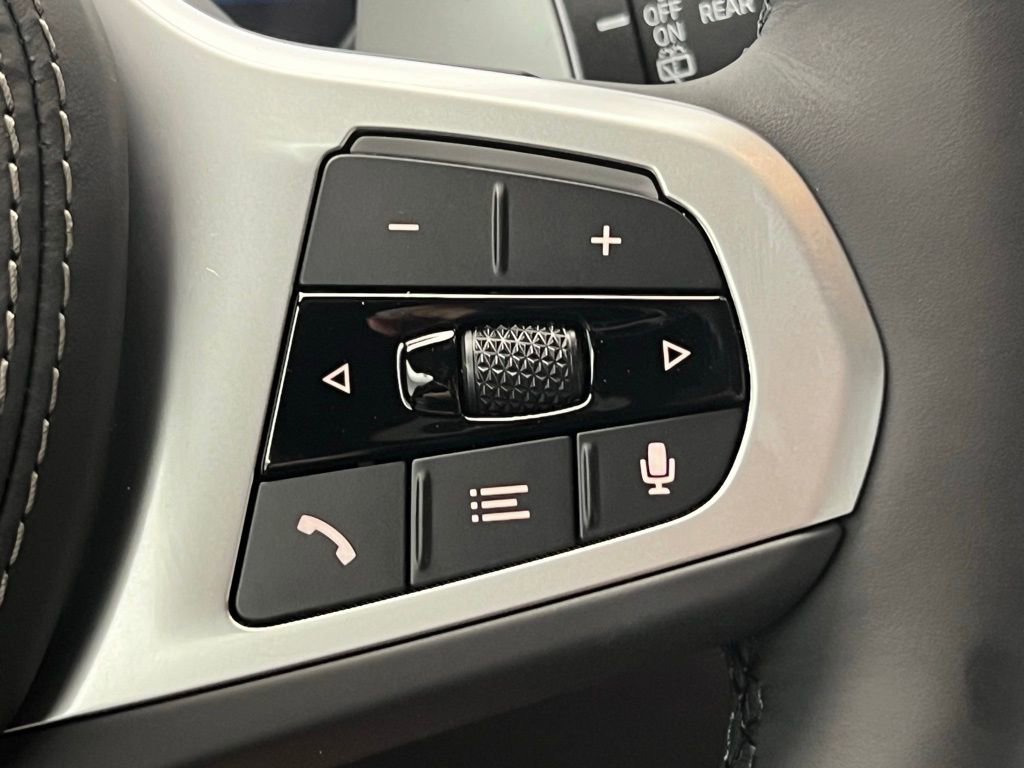 New 2026 BMW X7 xDrive40i w/ M Sport Package image 19