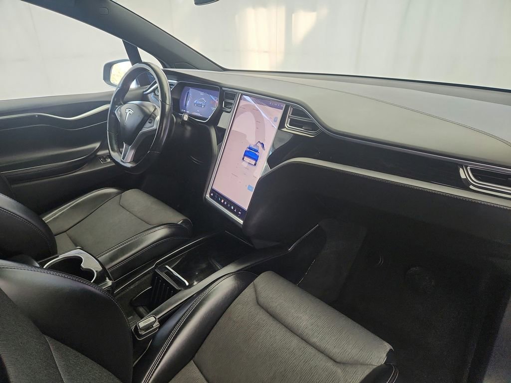 Used 2017 Tesla Model X 100D AWD/4WD image 23