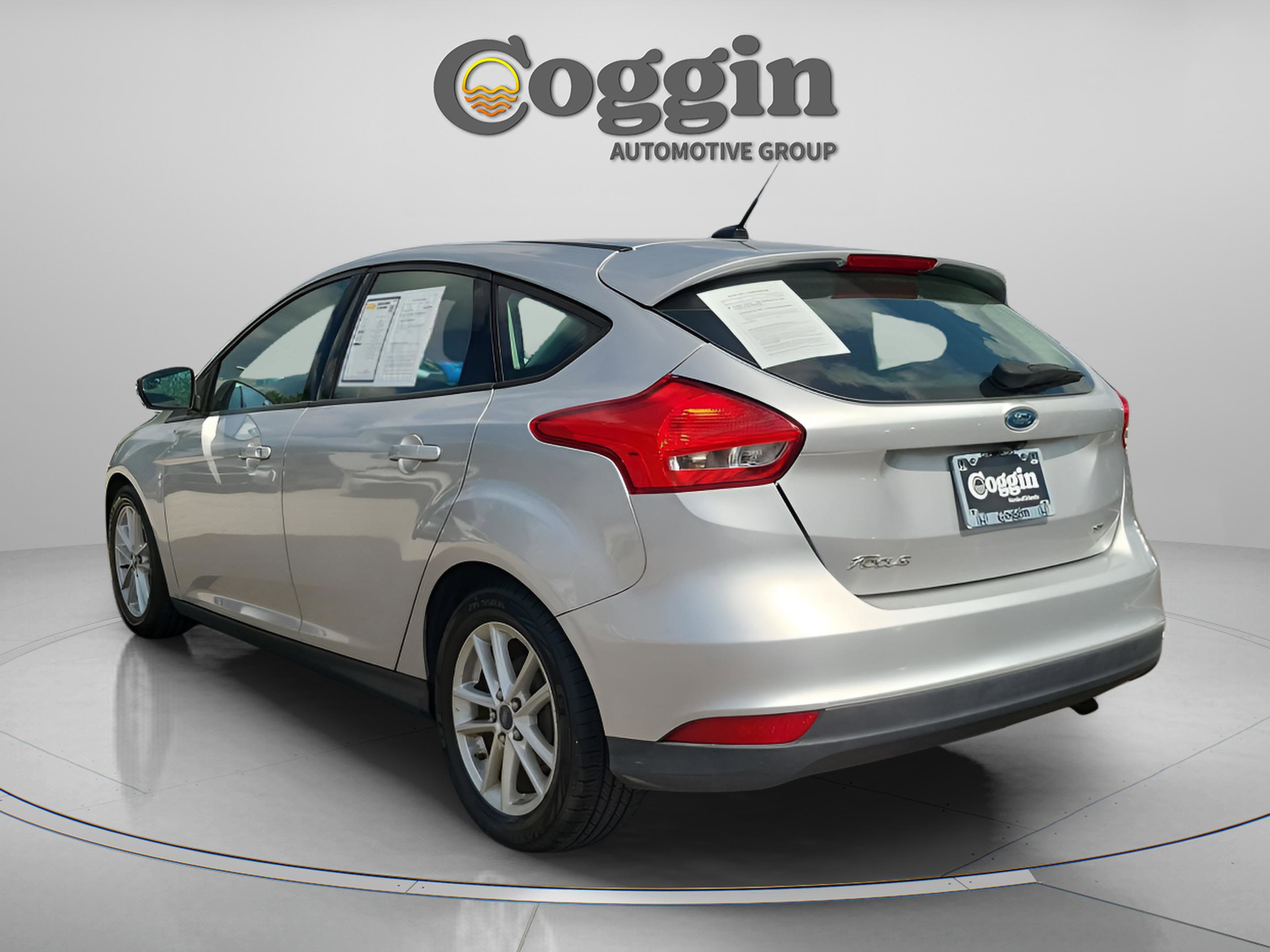 Used 2015 Ford Focus SE image 4