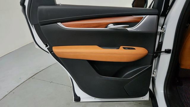 Certified 2023 Cadillac XT5 Premium Luxury image 17