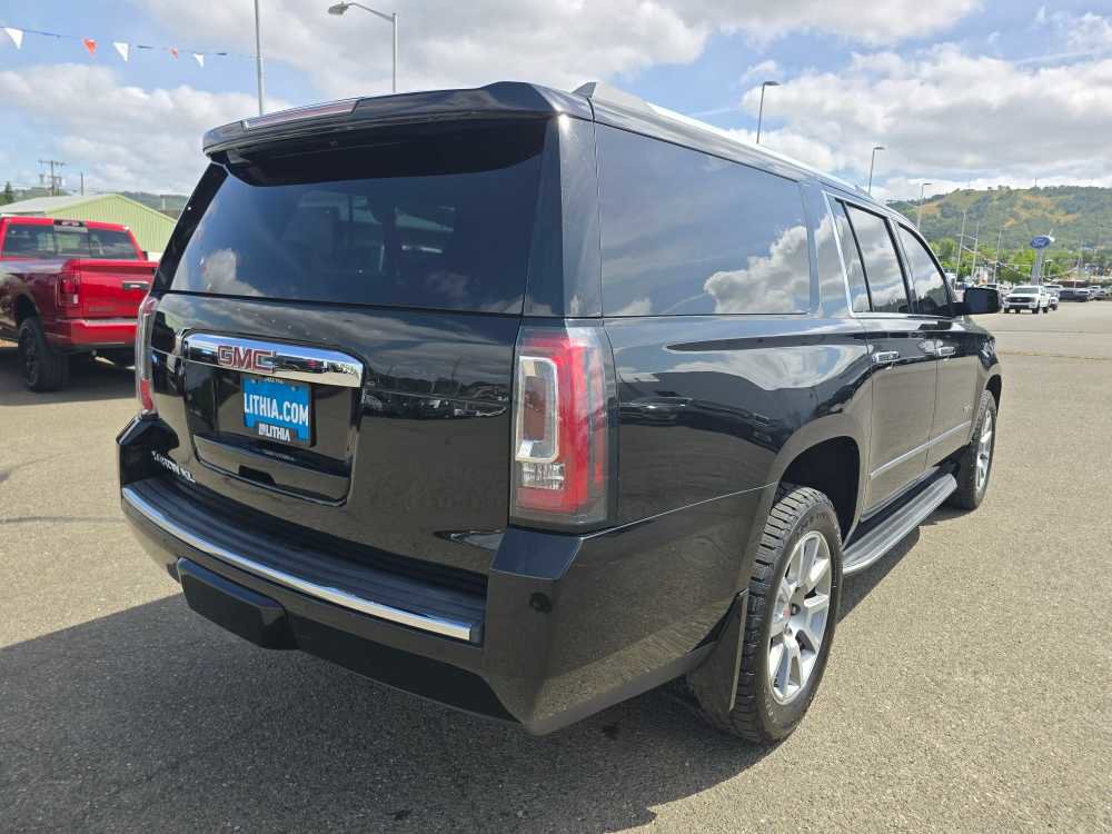 Used 2017 GMC Yukon XL Denali w/ Open Road Package AWD/4WD image 5