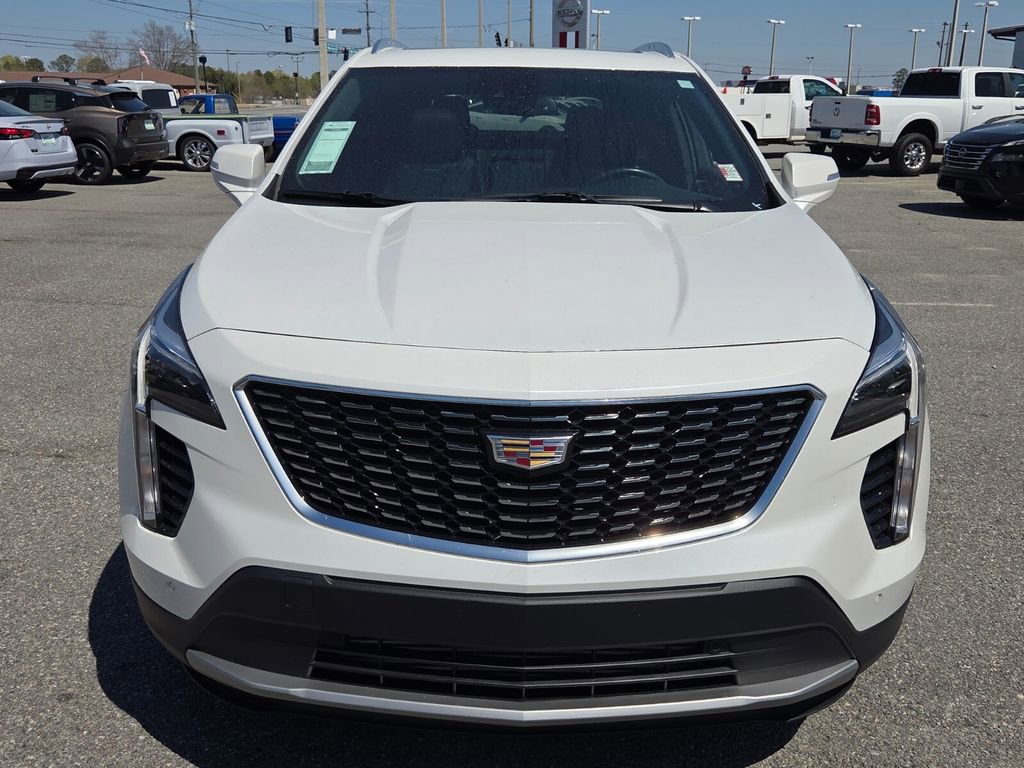 Used 2023 Cadillac XT4 Premium Luxury w/ Cold Weather Package image 11