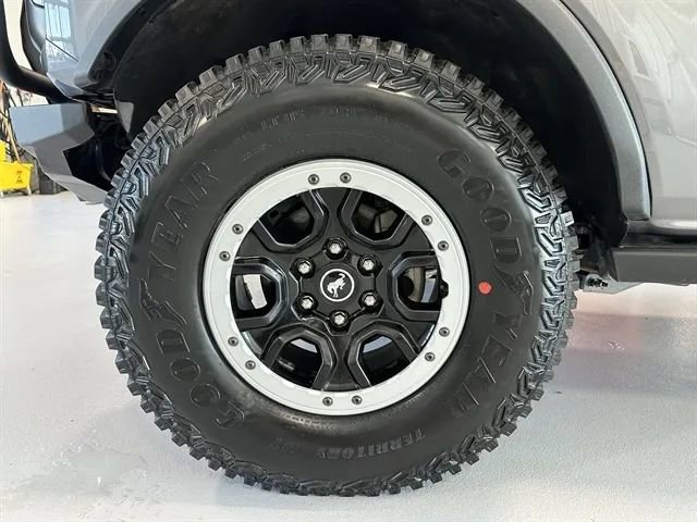 Used 2023 Ford Bronco Badlands w/ Sasquatch Package image 42