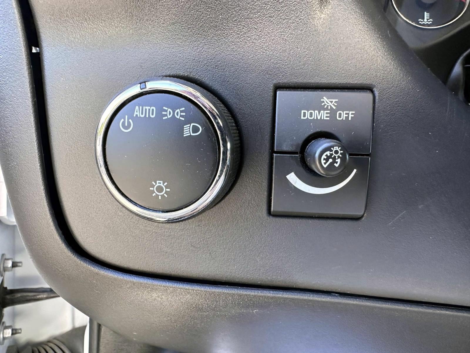 Used 2025 Chevrolet Express 2500 RWD image 16