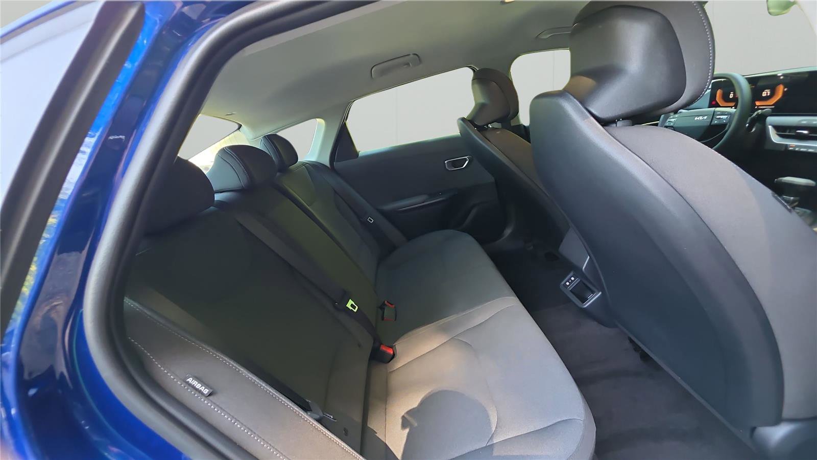 Used 2025 Kia K4 LXS image 13