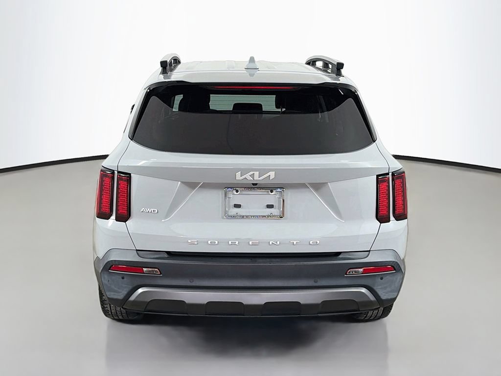 Used 2022 Kia Sorento S AWD/4WD image 16