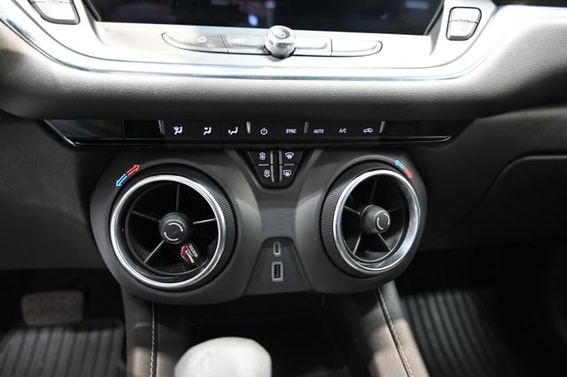 Used 2023 Chevrolet Blazer LT w/ Driver Confidence Package image 17