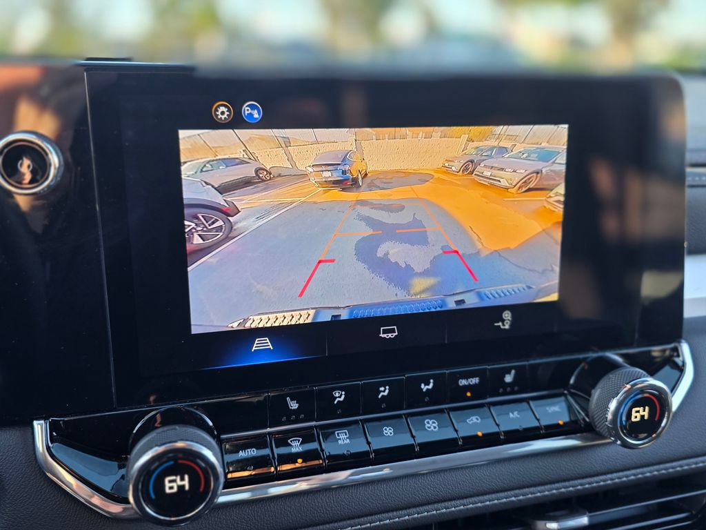 Used 2025 Chevrolet Colorado LT w/ Advanced Trailering Package image 26