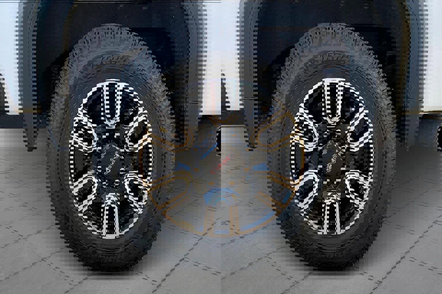 Used 2023 GMC Sierra 2500 AT4 w/ Gooseneck/5TH Wheel Package image 10