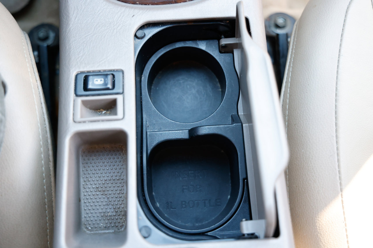 Used 2001 INFINITI I30 TOURING w/ (B03) Touring Sport Pkg image 35