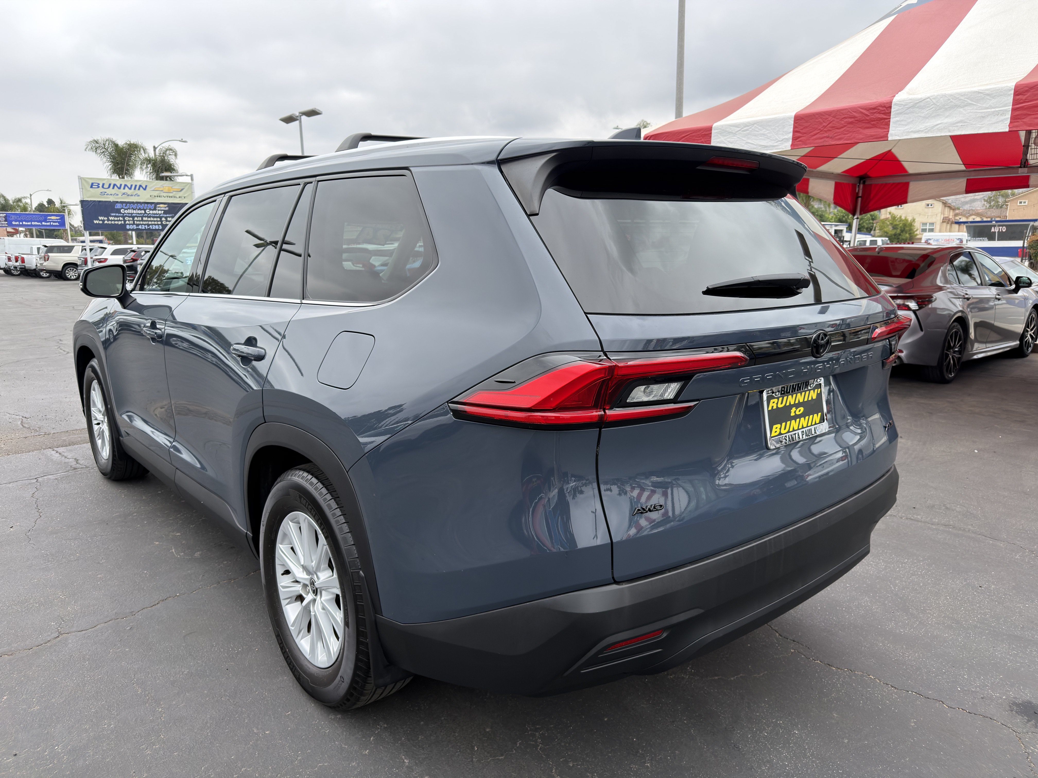 Used 2024 Toyota Grand Highlander AWD image 6