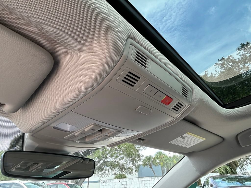 New 2027 Volkswagen Jetta SEL FWD image 30