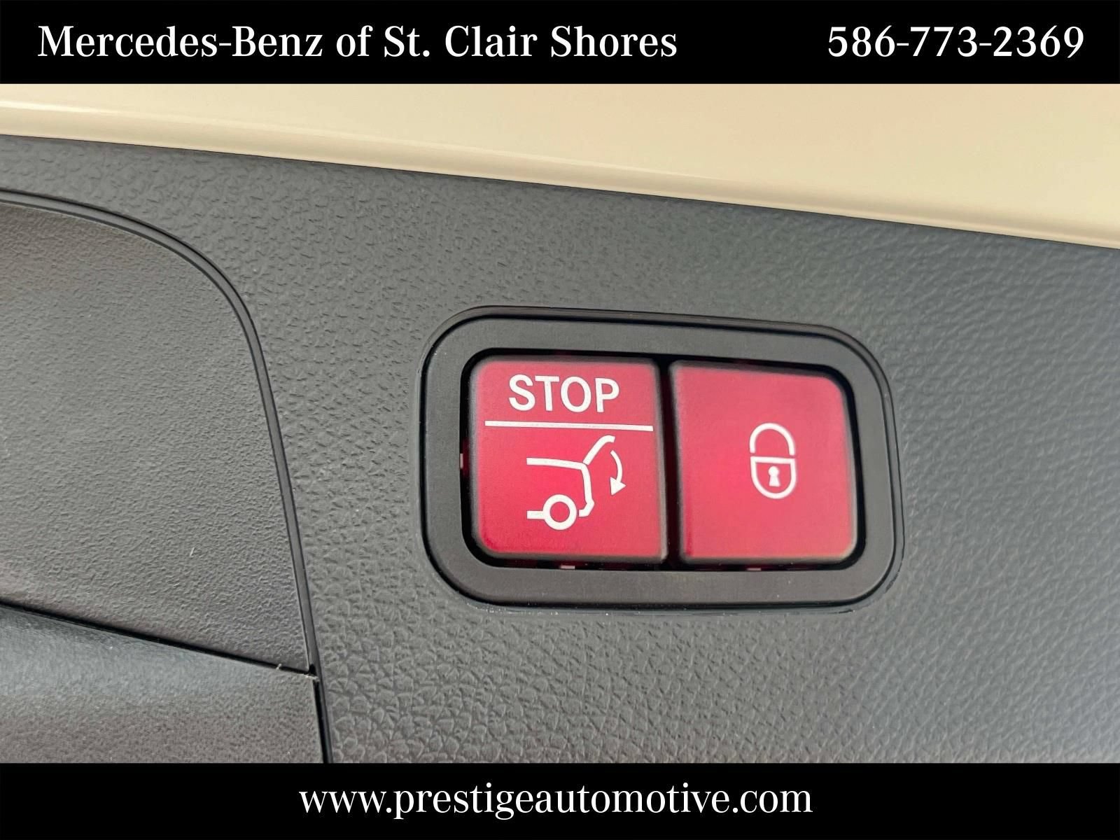 Used 2021 Mercedes-Benz GLC 300 4MATIC image 13