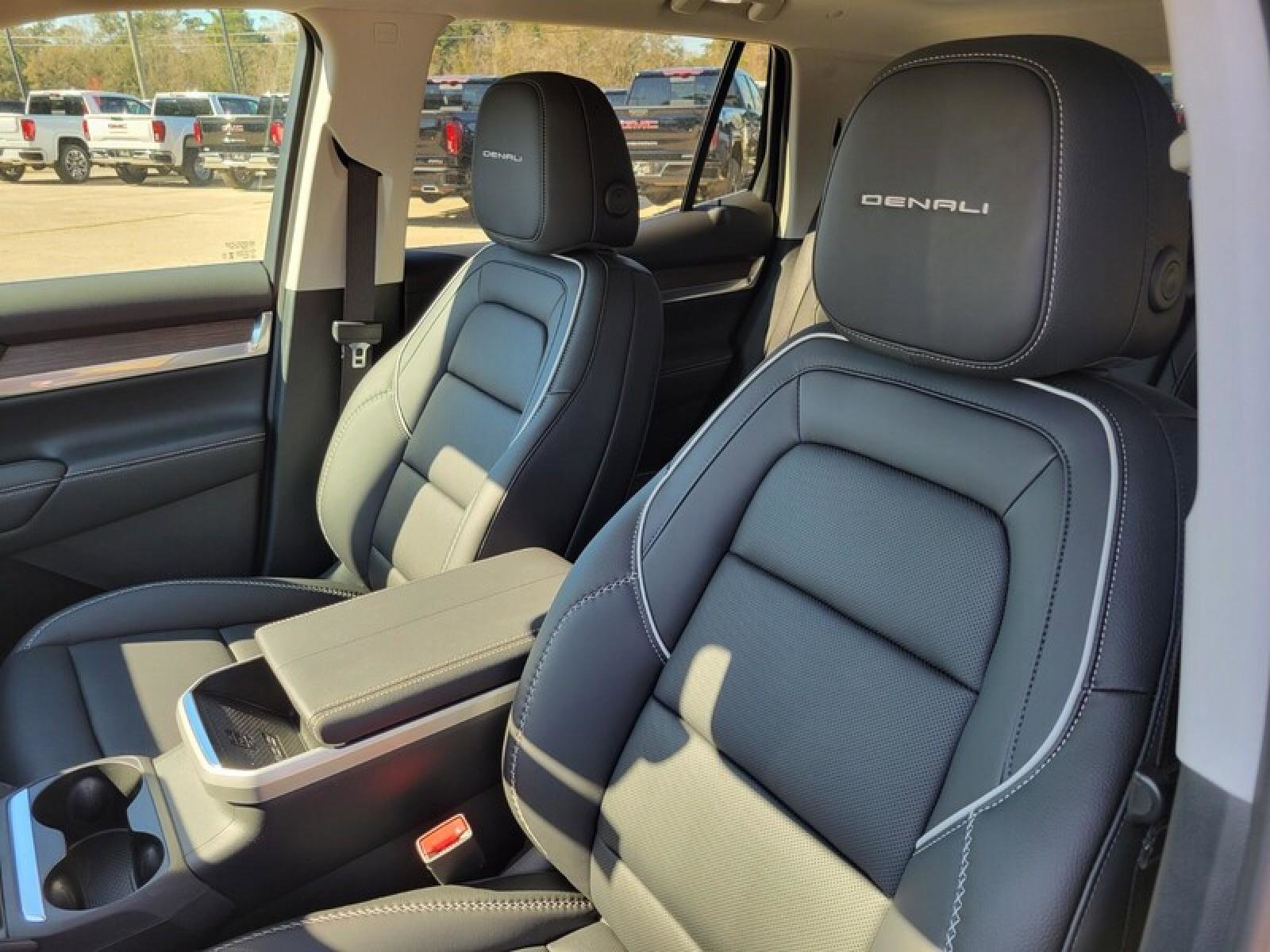 New 2026 GMC Terrain Denali w/ LPO, Floor Liner Package AWD/4WD image 12